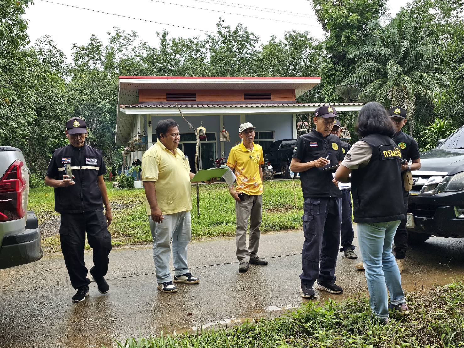 ลงพื้นที่ตรวจสอบสภาพป่าบริเวณพื้นที่ขออนุญาตในเขตป่าสงวนแห่งชาติ