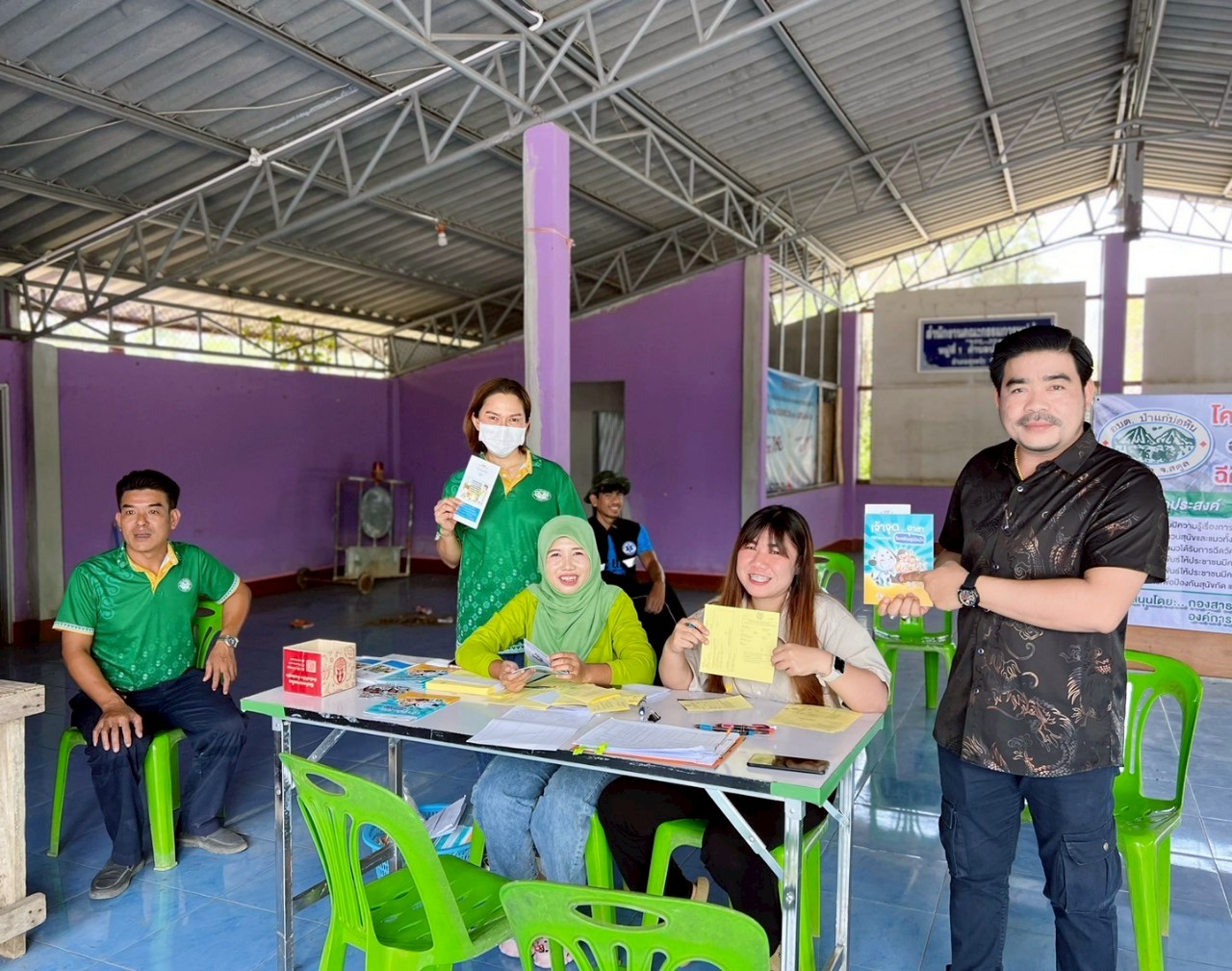 ลงพื้นที่บริการฉีดวัคซีนป้องกันโรคพิษสุนัขบ้า หมู่ที่ 1 บ้านป่าแก่บ่อหิน , หมู่ที่ 2 บ้านคลองห้วยบ่า ตำบลป่าแก่บ่อหิน