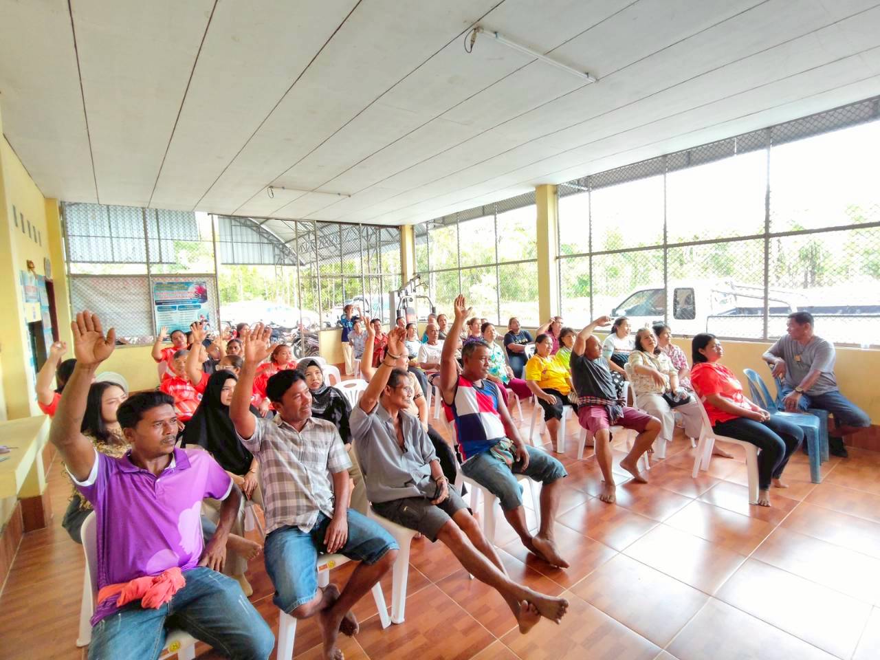 ประชุมประชาคมท้องถิ่น หมู่ที่ 2 บ้านคลองห้วยบ่า ตำบลป่าแก่บ่อหิน อำเภอทุ่งหว้า จังหวัดสตูล