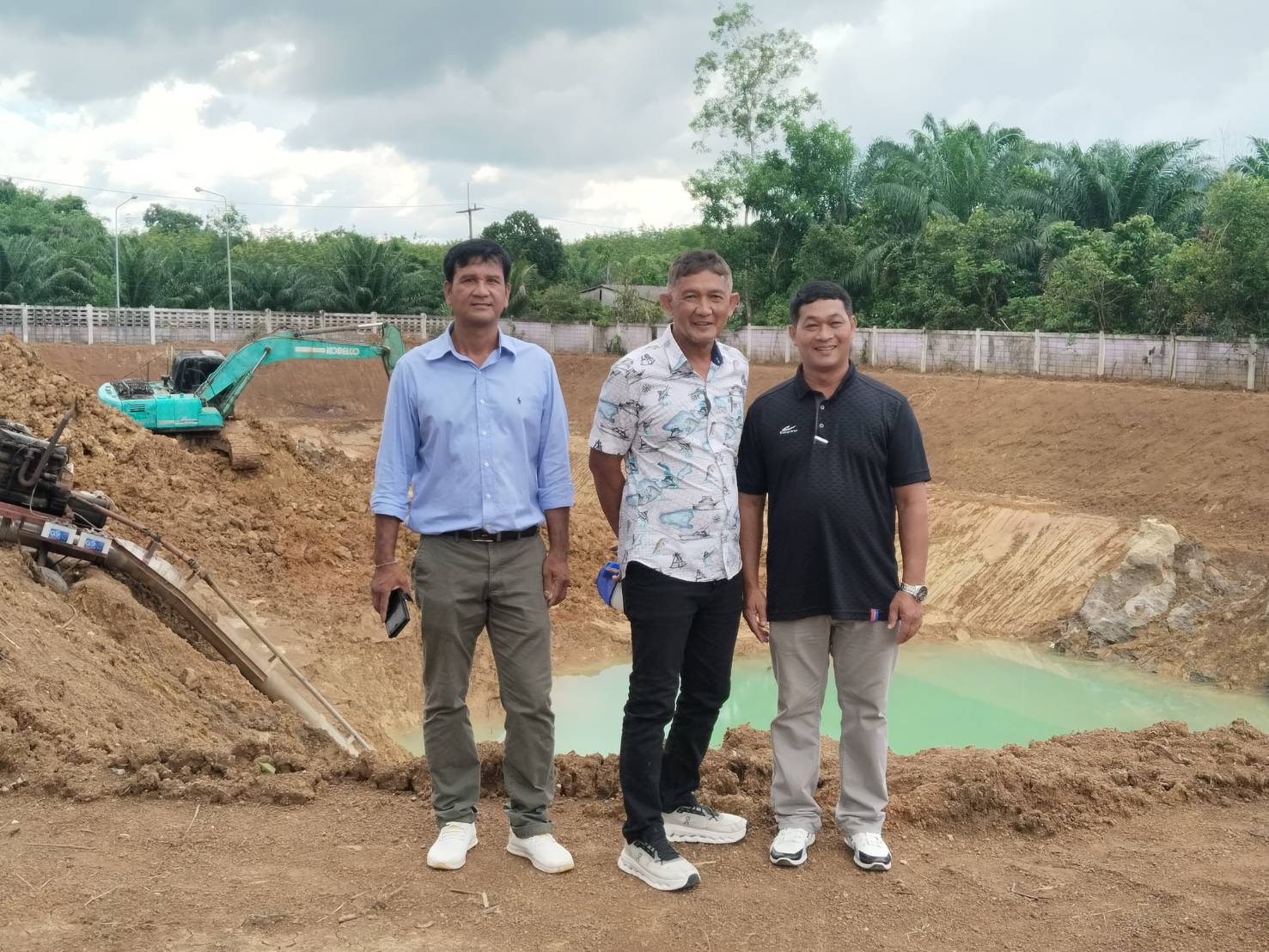 ลงพื้นที่ตรวจเยี่ยมและติดตามความคืบหน้าโครงการขุดลอกสระน้ำโรงเรียนบ้านป่าแก่บ่อหิน