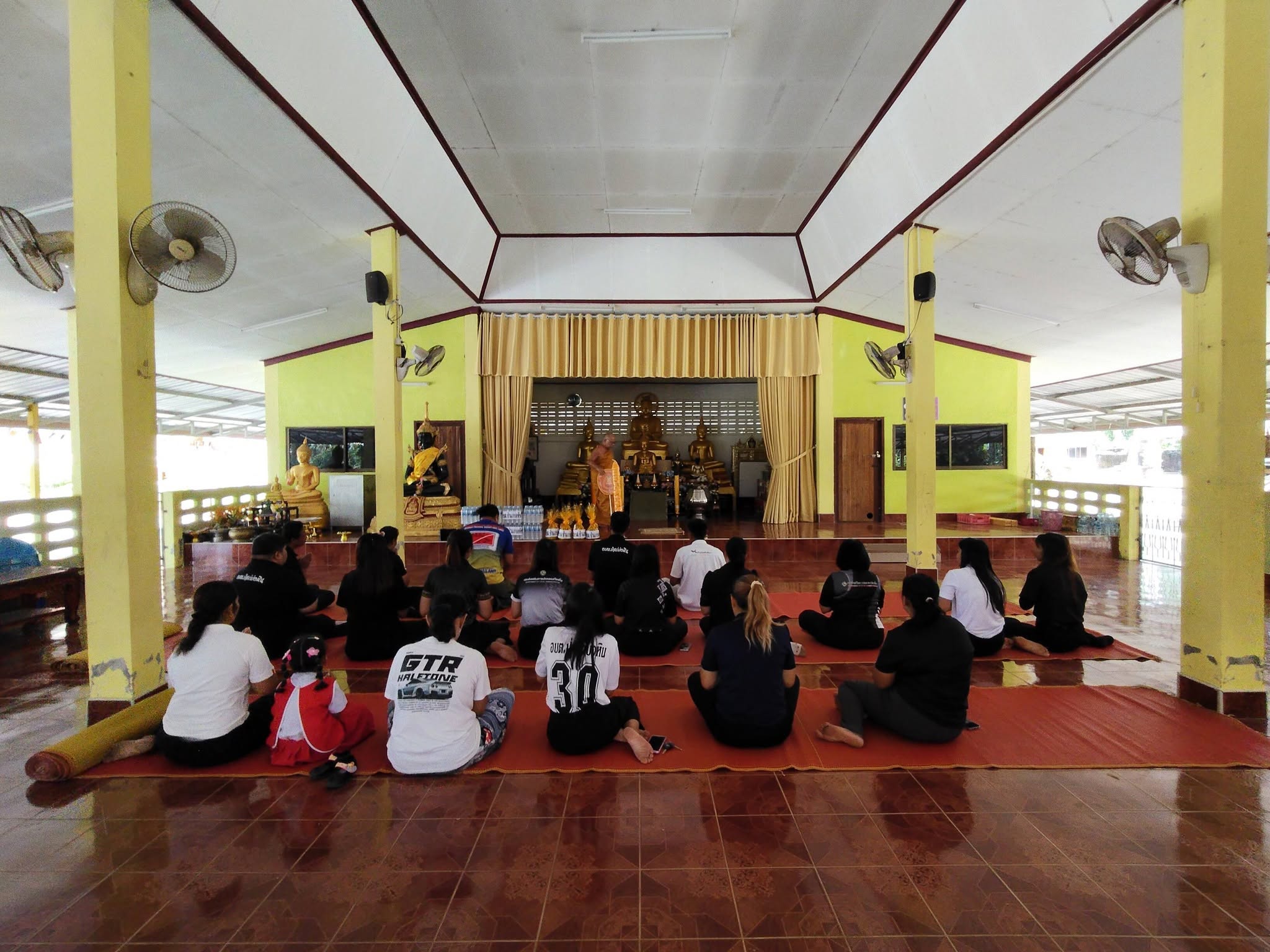 ร่วมสืบสานประเพณีถวายเทียนพรรษา ประจำปี 2569