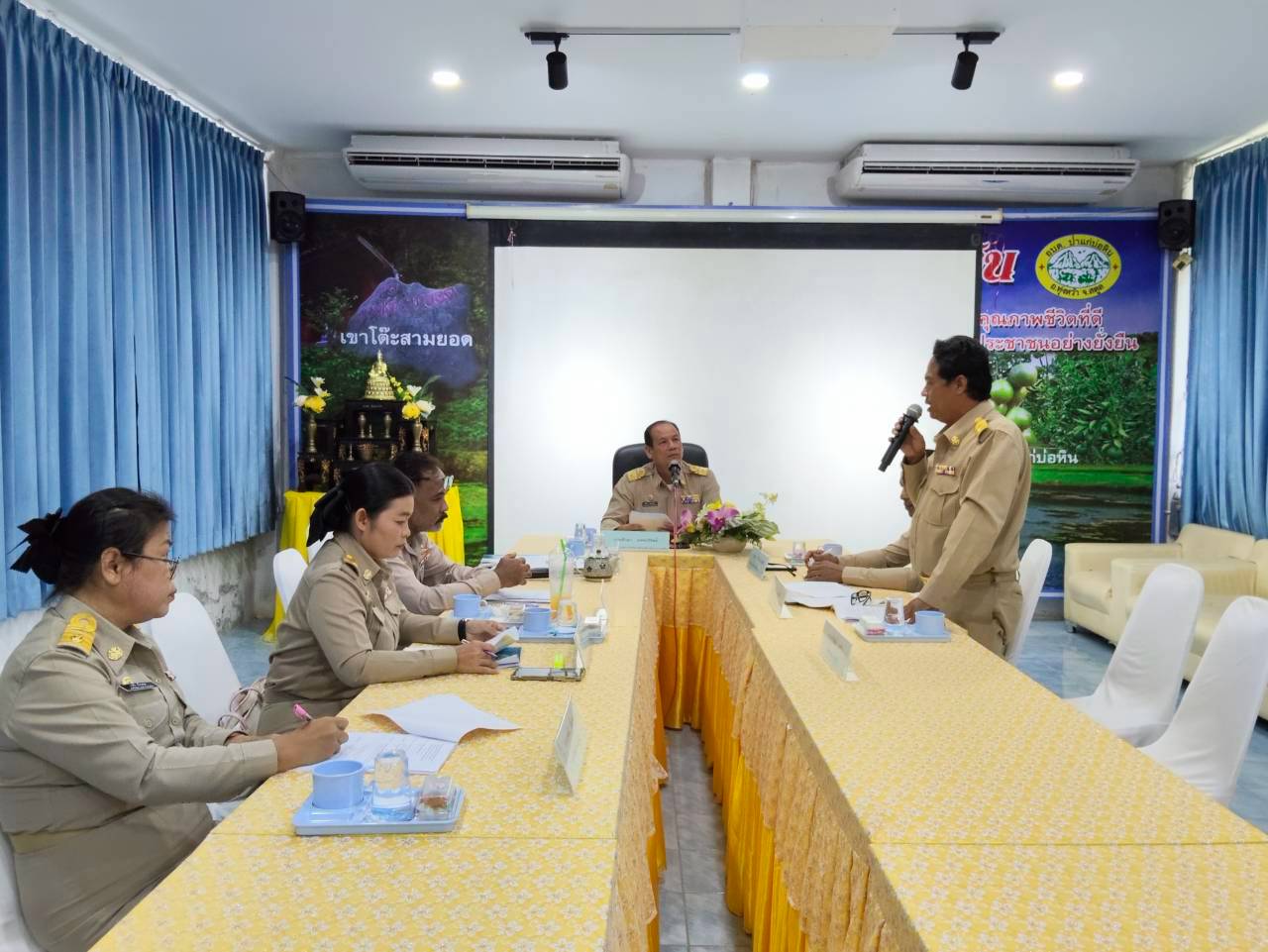 ประชุมสภาองค์การบริหารส่วนตำบลป่าแก่บ่อหิน สมัยสามัญ สมัยที่ 3 ครั้งที่ 2 ประจำปี พ.ศ. 2569